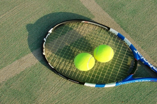 テニスボールの種類と選び方 おすすめのテニスボールもご紹介 | テニスベア