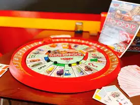 モノポリー：ワールドエディション（Monopoly: Here and Now – The